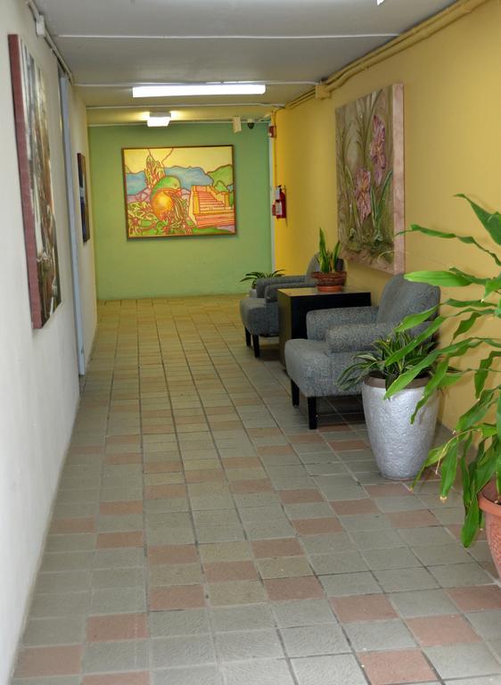 Hostal Universitario Сан Херман Екстериор снимка