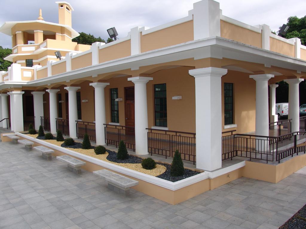Hostal Universitario Сан Херман Екстериор снимка