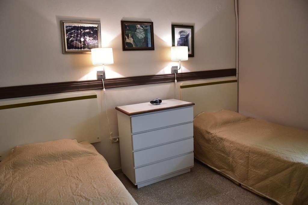Hostal Universitario Сан Херман Екстериор снимка