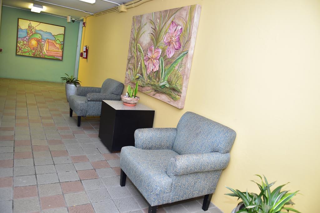 Hostal Universitario Сан Херман Екстериор снимка