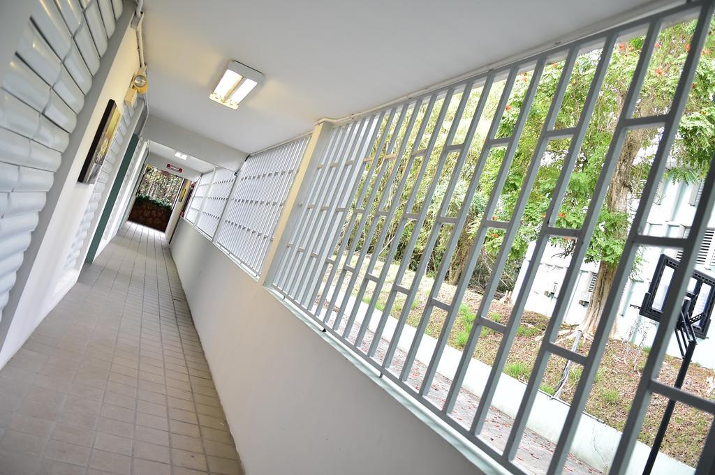 Hostal Universitario Сан Херман Екстериор снимка